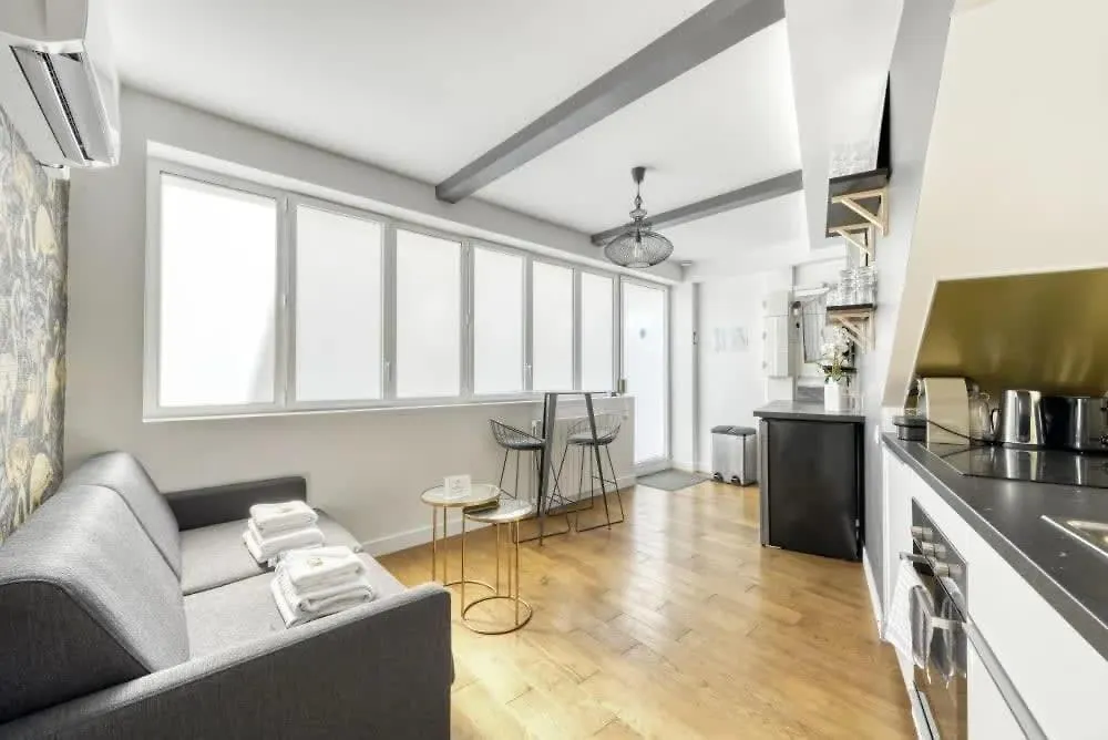 Montmartre Cozy And Bright 1Bd With Terrace Apartment Paris 0*,